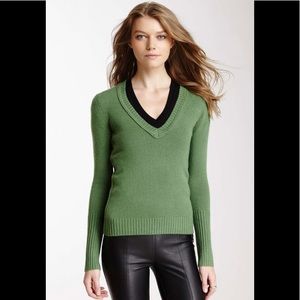 Inhabit V-neck 100% Cashmere Sweater